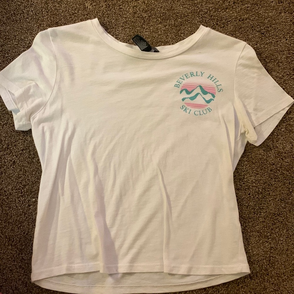 White crop tee